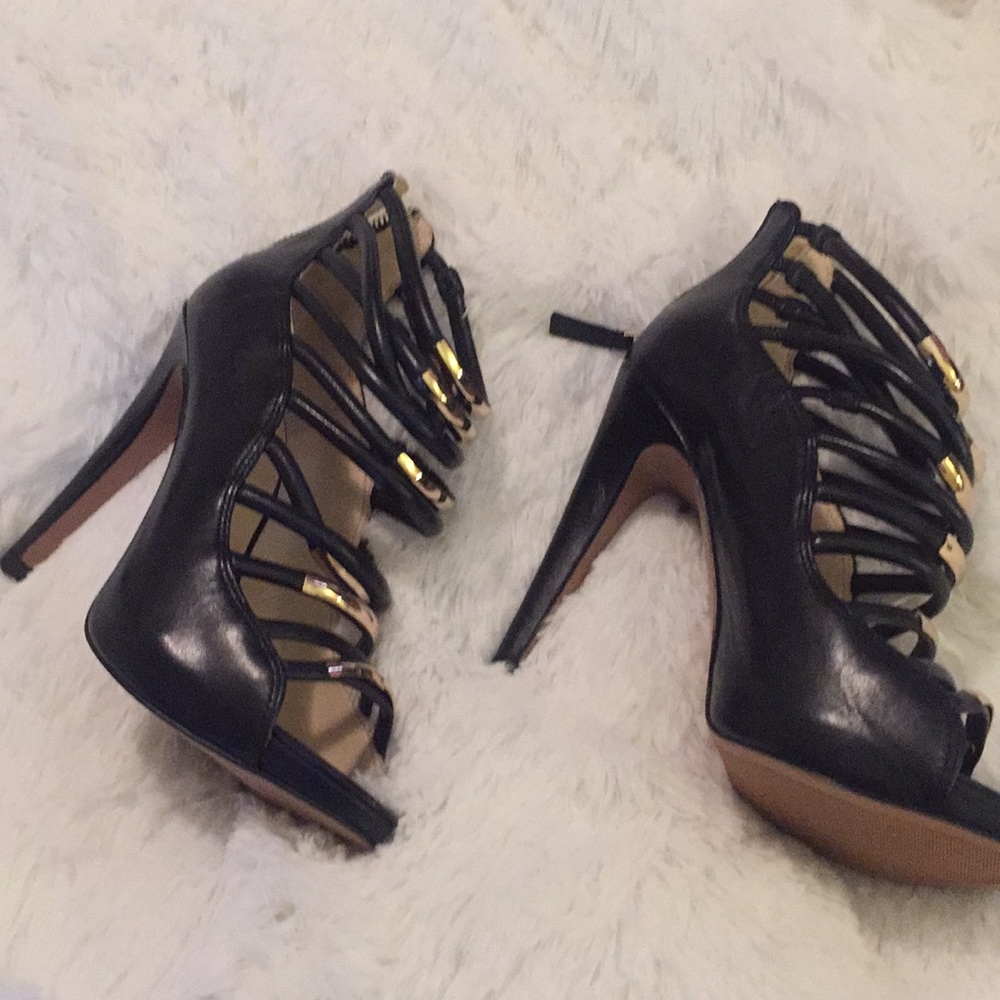 Nine West peep toe